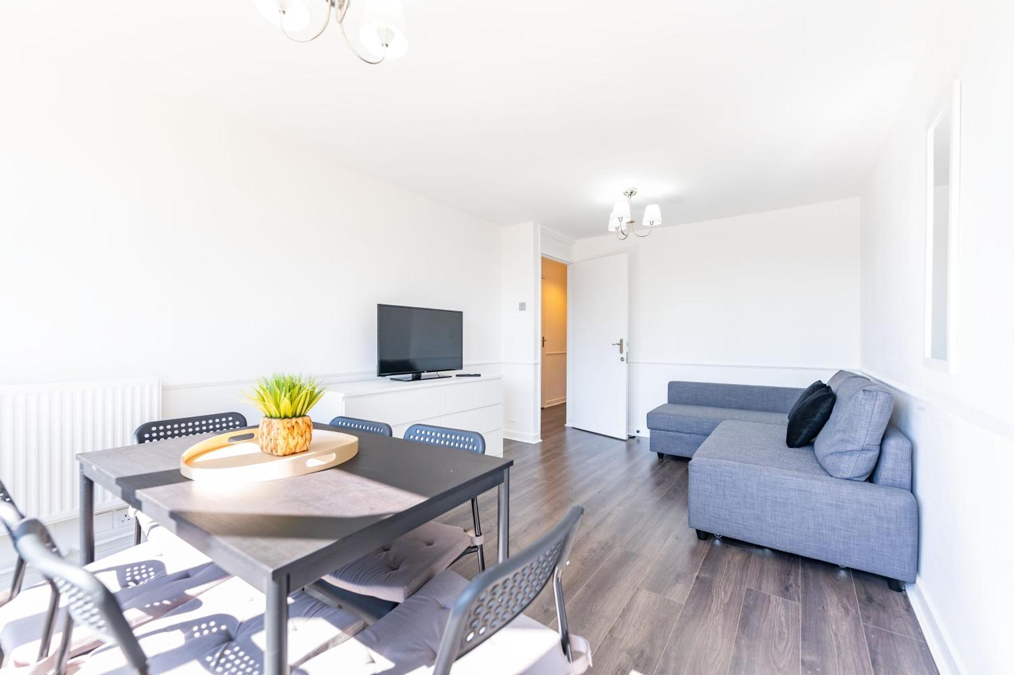 Luxury 3 Bedroom Flat With Balcony In Westbourne Park 런던 외부 사진